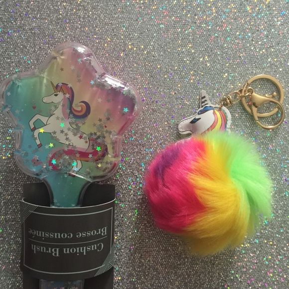 Unicorn  Pom Keychain and Hair brush - Picture 2 of 5